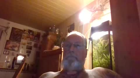 Snapshot of blindsurfer780299 chatting on 11-16-25, 10:26 blindsurfer780299 online show from 11-16-25, 10:26