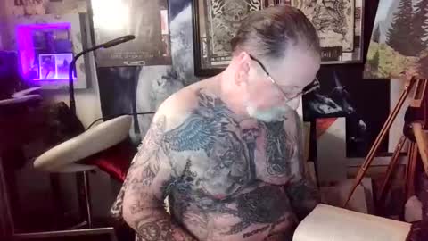 Snapshot of blindsurfer780299 chatting on 02-23-26, 06:00 blindsurfer780299 online show from 02-23-26, 06:00