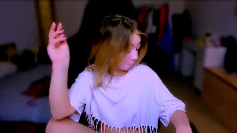 Nicole online show from 02-06-26, 04:17