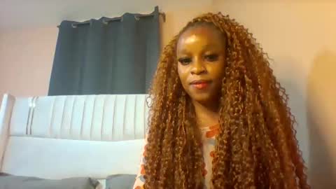 Snapshot of bliss_diva chatting on 10-22-25, 09:36 Bliss diva online show from 10-22-25, 09:36