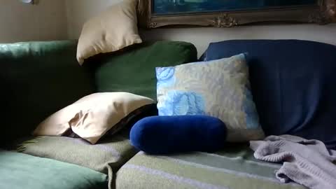 Snapshot of blomkuk chatting on 10-25-25, 11:51 blomkuk online show from 10-25-25, 11:51