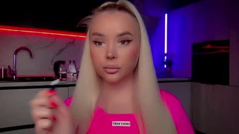 Lana online show from 01-11-25, 04:48