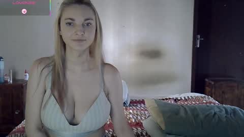 GokuPeach online show from 04-09-26, 01:05