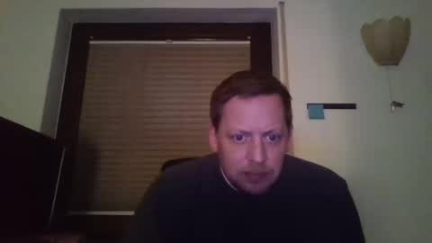 Snapshot of blonde32m chatting on 12-25-24, 05:47 blonde32m online show from 12-25-24, 05:47