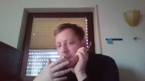 Snapshot of blonde32m chatting on 01-17-25, 09:39 blonde32m online show from 01-17-25, 09:39