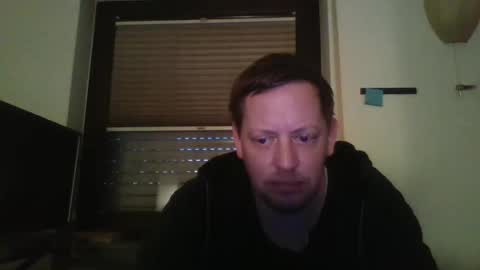 Snapshot of blonde32m chatting on 02-02-25, 06:15 blonde32m online show from 02-02-25, 06:15