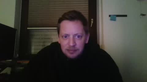 Snapshot of blonde32m chatting on 02-18-25, 11:08 blonde32m online show from 02-18-25, 11:08