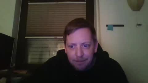 Snapshot of blonde32m chatting on 02-19-25, 11:04 blonde32m online show from 02-19-25, 11:04