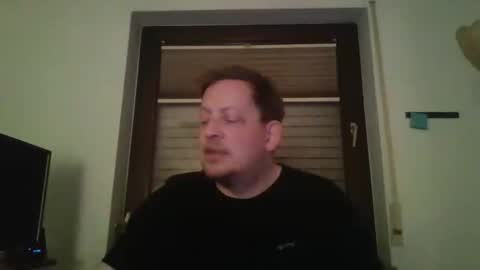 Snapshot of blonde32m chatting on 11-30-25, 05:33 blonde32m online show from 11-30-25, 05:33