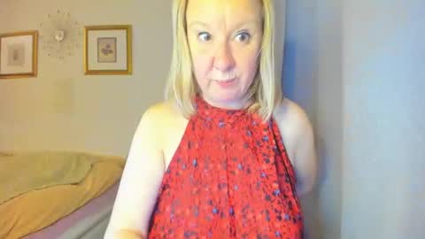 Nicole online show from 02-19-25, 05:16