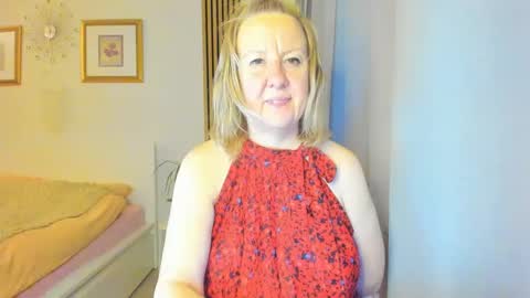 Nicole online show from 02-20-25, 05:51