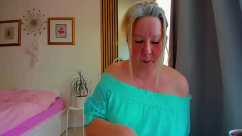 Nicole online show from 03-16-26, 03:27