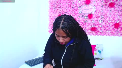 Snapshot of blonde_squirt_ chatting on 01-07-25, 11:48 blonde_squirt_ online show from 01-07-25, 11:48