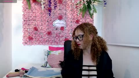 Snapshot of blonde_squirt_ chatting on 01-31-25, 03:52 blonde_squirt_ online show from 01-31-25, 03:52