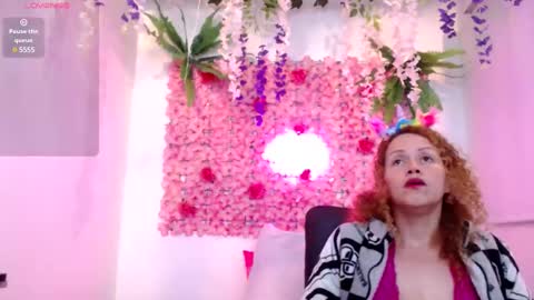 Snapshot of blonde_squirt_ chatting on 02-13-25, 08:45 blonde_squirt_ online show from 02-13-25, 08:45