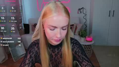 Snapshot of blonde_vibe chatting on 08-03-26, 09:04 Nessa online show from 08-03-26, 09:04