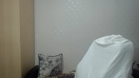 Snapshot of blondeagle chatting on 06-28-26, 06:58 Mr Blond online show from 06-28-26, 06:58