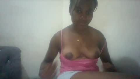 Snapshot of blondebarbiey chatting on 02-05-25, 08:14 blonde online show from 02-05-25, 08:14