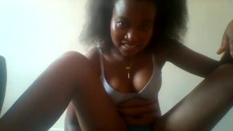 Snapshot of blondebarbiey chatting on 02-13-25, 06:30 blonde online show from 02-13-25, 06:30