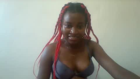 Snapshot of blondebarbiey chatting on 02-25-25, 04:24 blonde online show from 02-25-25, 04:24