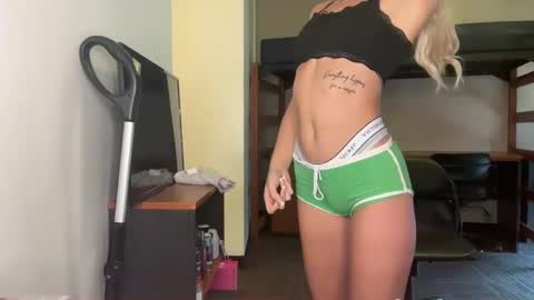 Blondebunnyx online show from 09-08-25, 04:17