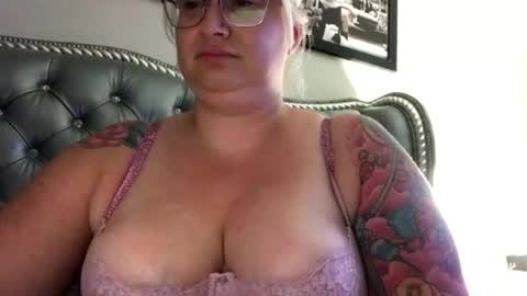 Blondecupcake90 online show from 07-17-26, 06:53