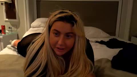 blondedolltia online show from 01-05-26, 06:44