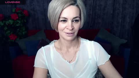 Snapshot of blondemommy_77 chatting on 01-04-25, 10:34 Lola online show from 01-04-25, 10:34