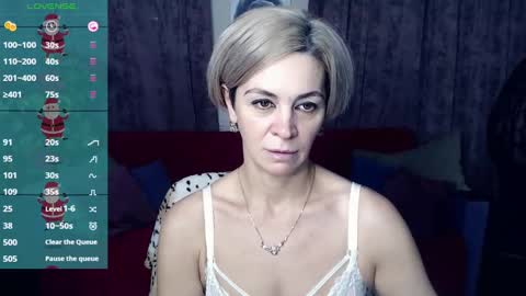 Snapshot of blondemommy_77 chatting on 01-09-25, 08:11 Lola online show from 01-09-25, 08:11