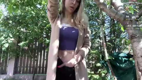 Snapshot of blondevenom chatting on 05-18-26, 07:36 OnlyFans livia77 twitter liv20 4u online show from 05-18-26, 07:36