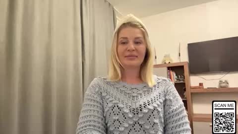 blondie_xoxoxo online show from 10-04-25, 05:33