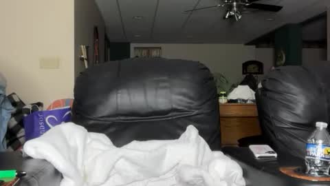 Snapshot of blondiexo3 chatting on 10-31-25, 05:41 blondiexo3 online show from 10-31-25, 05:41