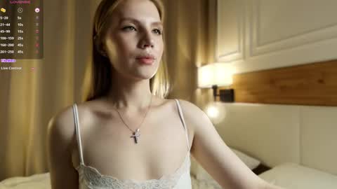 Snapshot of blondoll chatting on 05-29-26, 01:47 blondoll online show from 05-29-26, 01:47