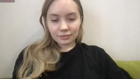 Snapshot of blondy_banny chatting on 03-11-26, 03:23 Blondy bunny online show from 03-11-26, 03:23