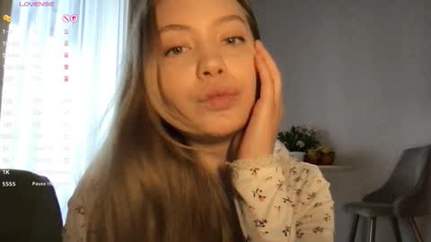 Snapshot of blondy_banny chatting on 03-19-26, 09:35 Blondy bunny online show from 03-19-26, 09:35