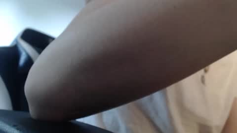 Snapshot of blondyelena chatting on 06-09-26, 05:30 blondyelena online show from 06-09-26, 05:30