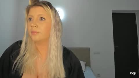 blondysarah online show from 12-21-25, 09:11
