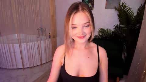 Sophia online show from 09-15-25, 06:41