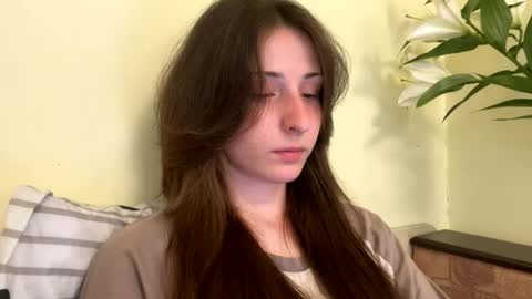 Snapshot of bloomsakuraa chatting on 05-18-26, 04:13 bloomsakuraa online show from 05-18-26, 04:13