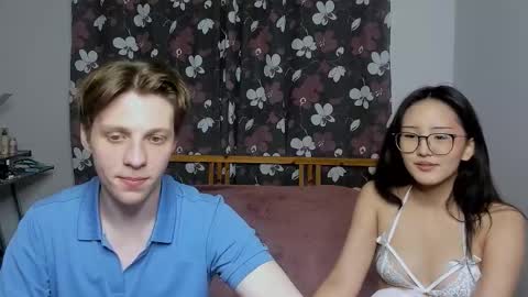 Sasha and Maria online show from 10-16-25, 07:15