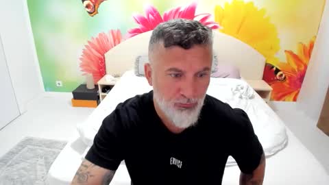 Snapshot of blowmyxxl chatting on 11-26-25, 05:41 Nico online show from 11-26-25, 05:41