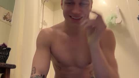 Snapshot of blue_eyed_beau chatting on 02-20-26, 04:53 Beau online show from 02-20-26, 04:53