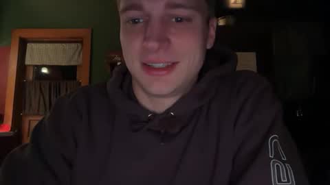 Snapshot of blue_eyed_beau chatting on 02-20-26, 06:26 Beau online show from 02-20-26, 06:26