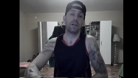 Snapshot of blue_eyed_wolf chatting on 01-23-25, 09:07 Runaway online show from 01-23-25, 09:07