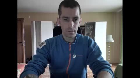 Snapshot of blue_eyed_wolf chatting on 02-05-25, 12:38 Runaway online show from 02-05-25, 12:38