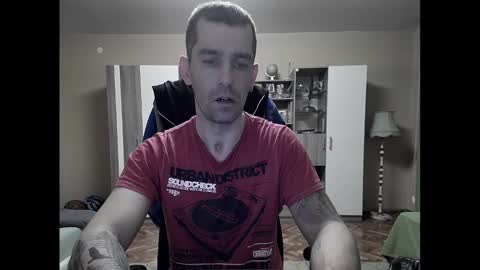 Snapshot of blue_eyed_wolf chatting on 03-03-25, 08:11 Runaway online show from 03-03-25, 08:11