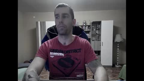 Snapshot of blue_eyed_wolf chatting on 03-05-25, 08:21 Runaway online show from 03-05-25, 08:21