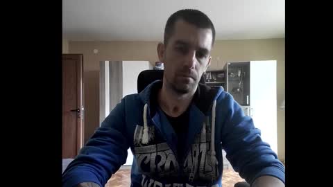 Snapshot of blue_eyed_wolf chatting on 10-16-25, 11:22 Runaway online show from 10-16-25, 11:22