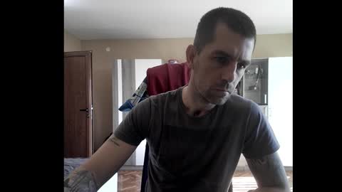 Snapshot of blue_eyed_wolf chatting on 10-21-25, 08:26 Runaway online show from 10-21-25, 08:26