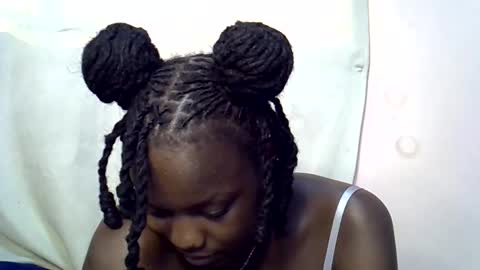 blue_savagee online show from 10-17-25, 06:16